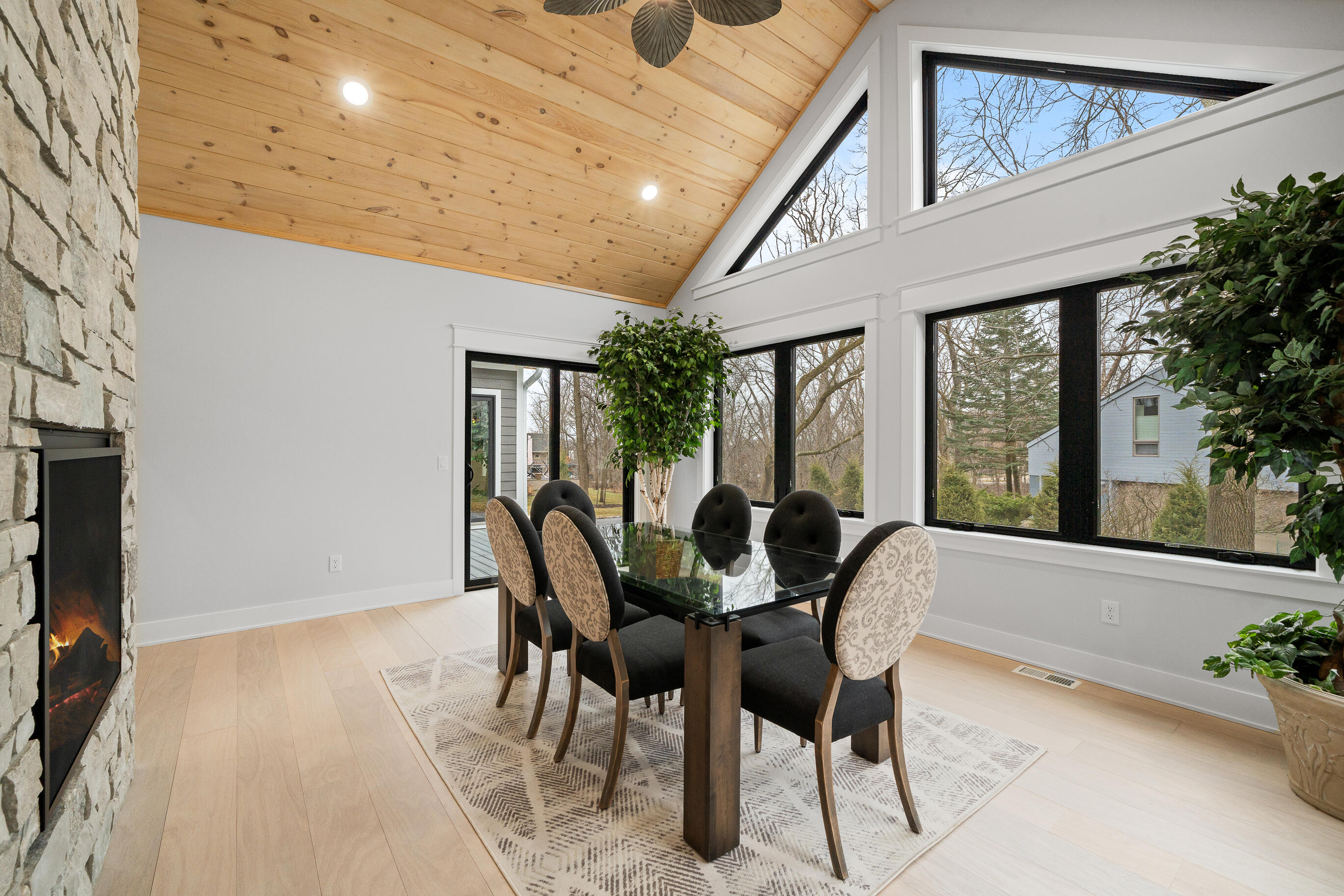 1620 Prestwick Drive, Unit 2043 Geneva, WI 53147 - Photo 23 of 81 1620 Prestwick Dr-23