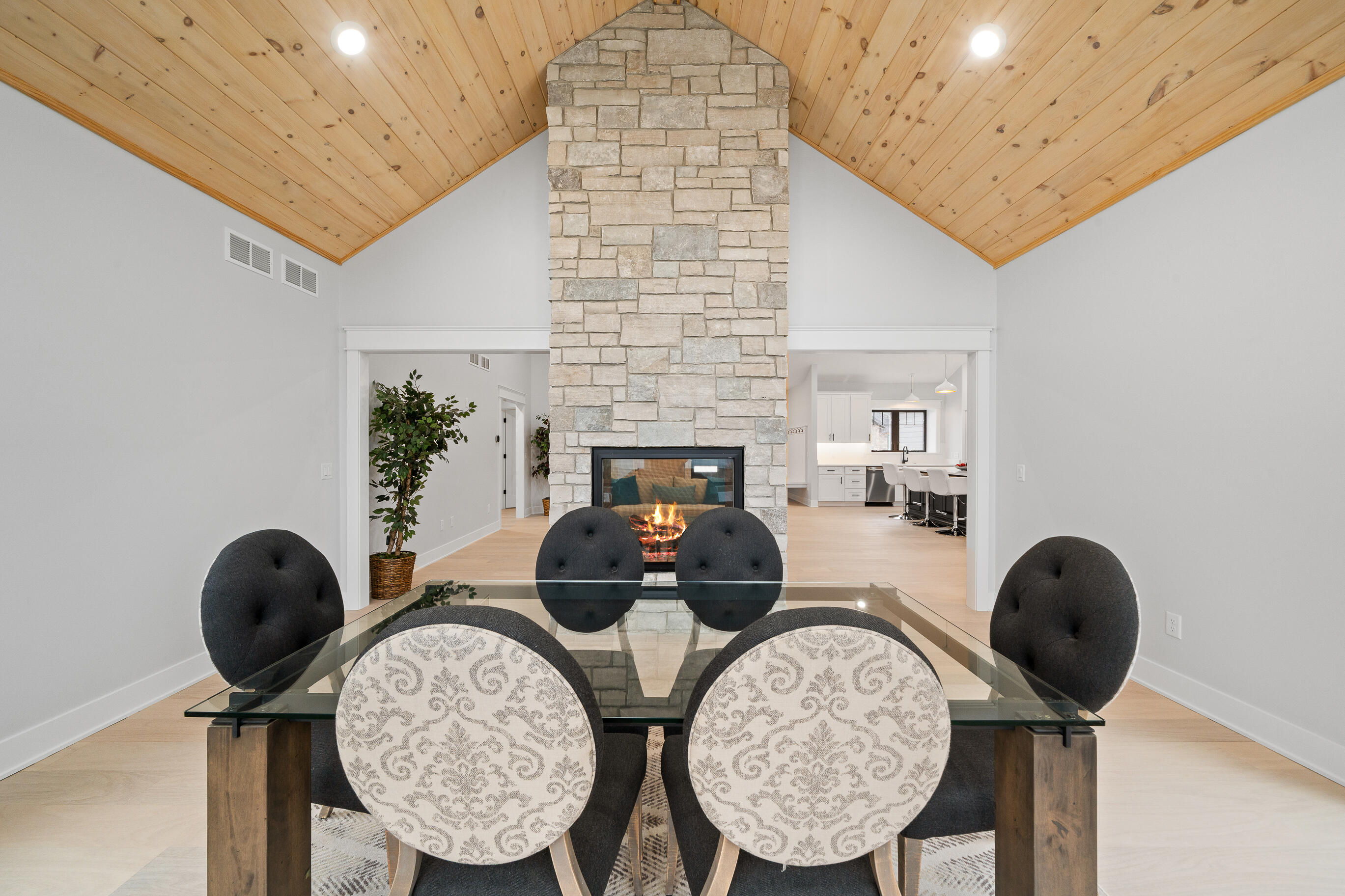 1620 Prestwick Drive, Unit 2043 Geneva, WI 53147 - Photo 25 of 84 1620 Prestwick Dr-25
