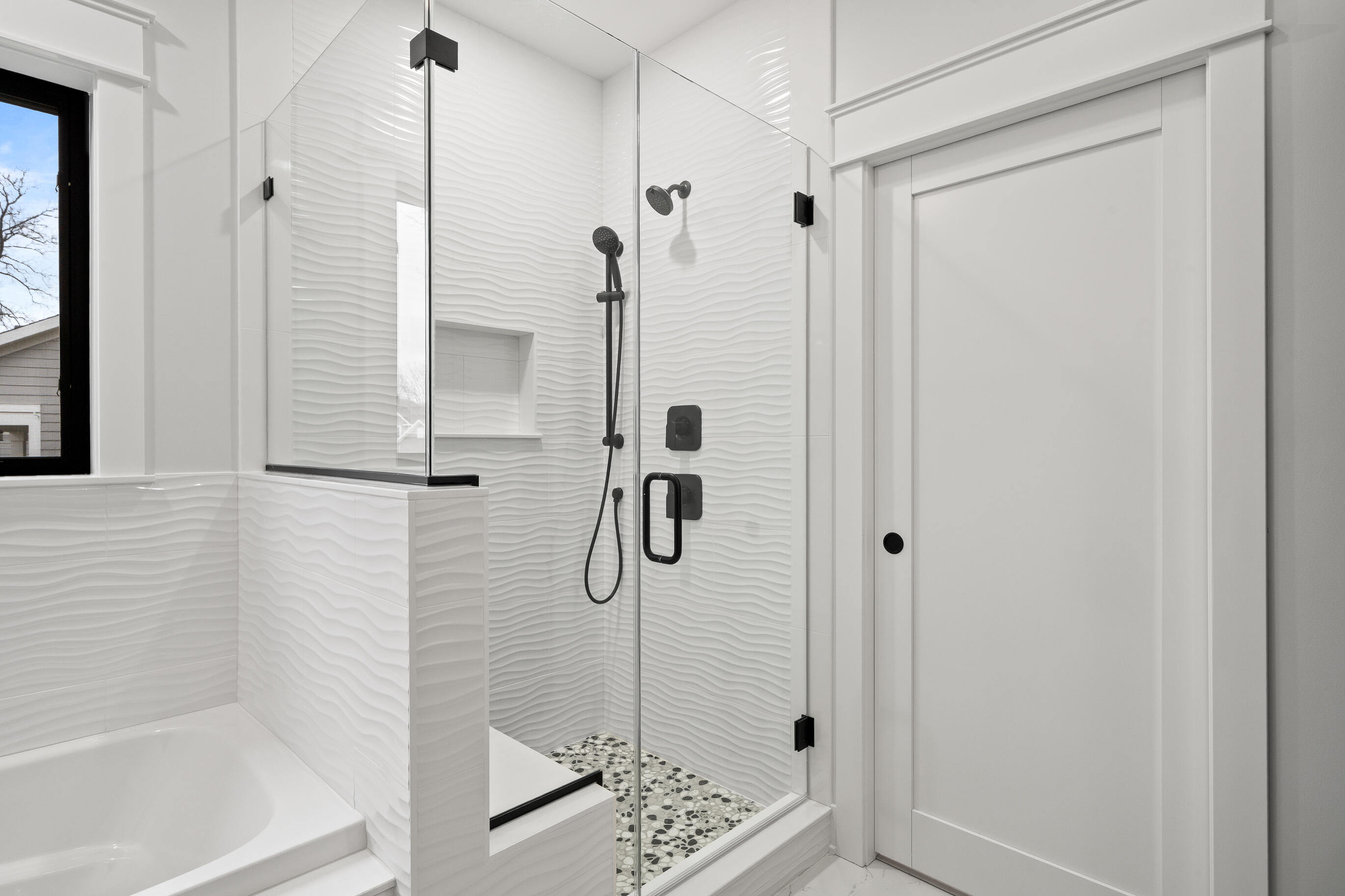 1620 Prestwick Drive, Unit 2043 Geneva, WI 53147 - Photo 34 of 81 1620 Prestwick Dr-34