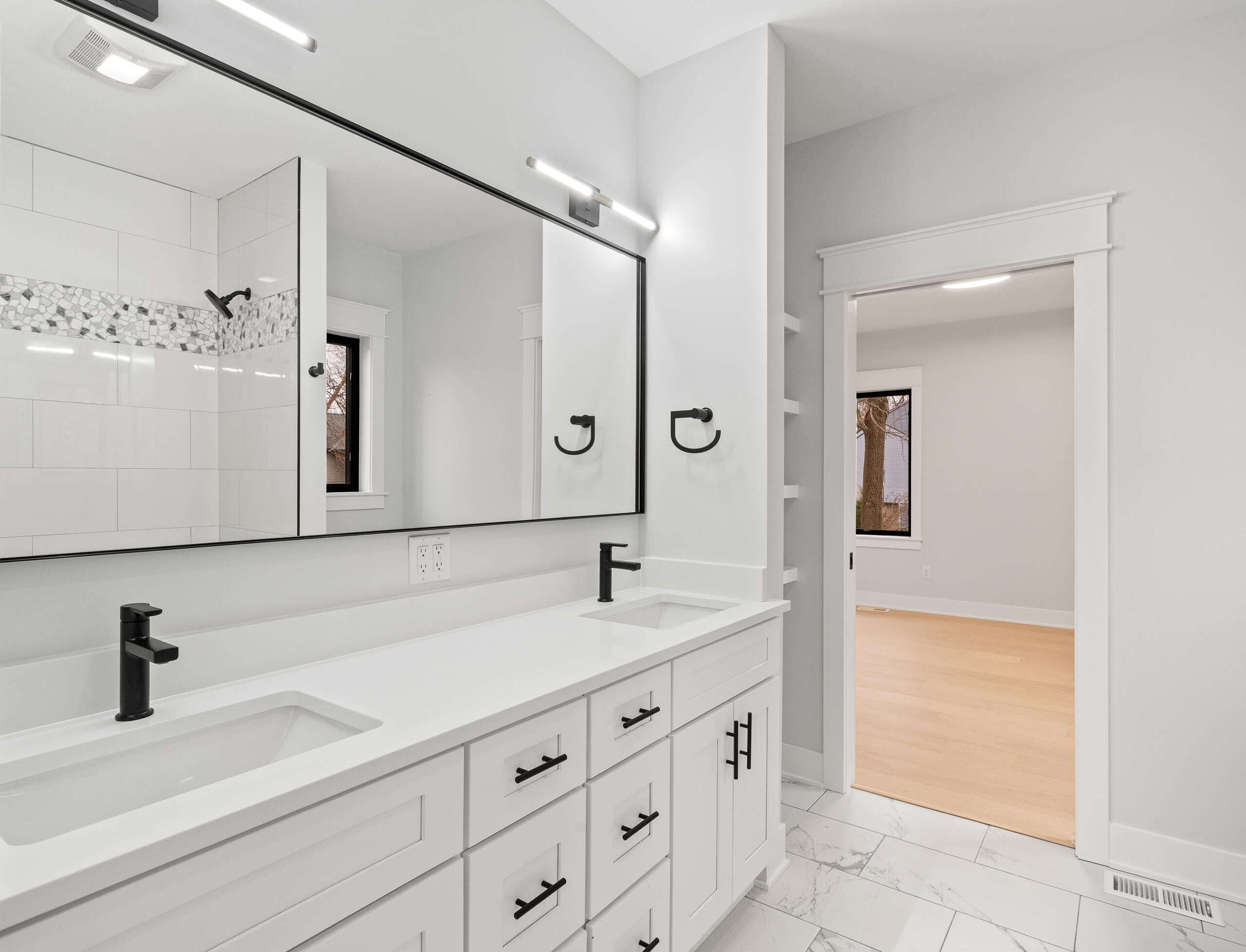 1620 Prestwick Drive, Unit 2043 Geneva, WI 53147 - Photo 48 of 81 1620 Prestwick Dr-49