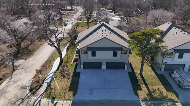 $350,000 | 205 Northwest Orchard Drive, Lee's Summit, MO 64063