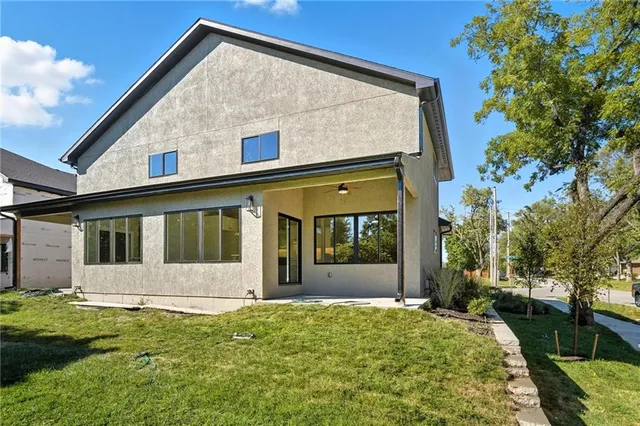 $365,000 | 205 Northwest Orchard Drive, Lee's Summit, MO 64063