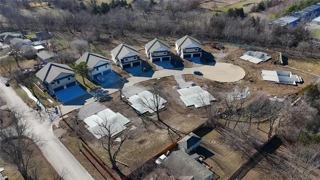 $350,000 | 205 Northwest Orchard Drive, Lee's Summit, MO 64063