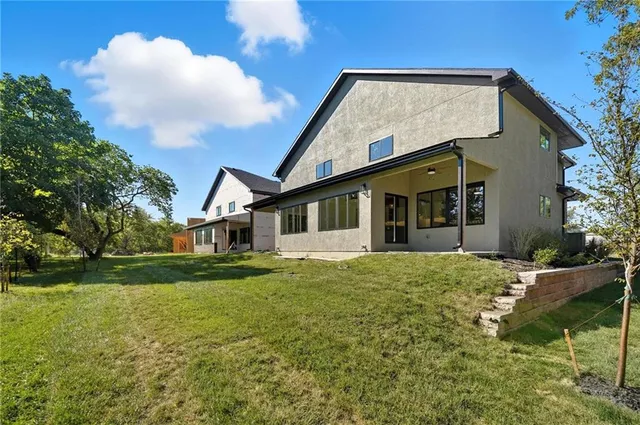 $365,000 | 205 Northwest Orchard Drive, Lee's Summit, MO 64063
