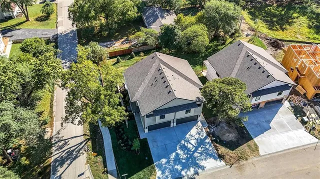 $365,000 | 205 Northwest Orchard Drive, Lee's Summit, MO 64063