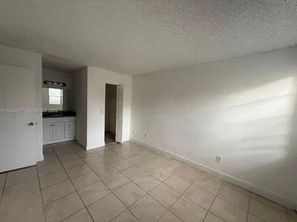 $1,700 | 1247 Southwest 46th Avenue, Unit 1311, Pompano Beach, FL 33069