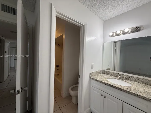 $1,700 | 1247 Southwest 46th Avenue, Unit 1311, Pompano Beach, FL 33069