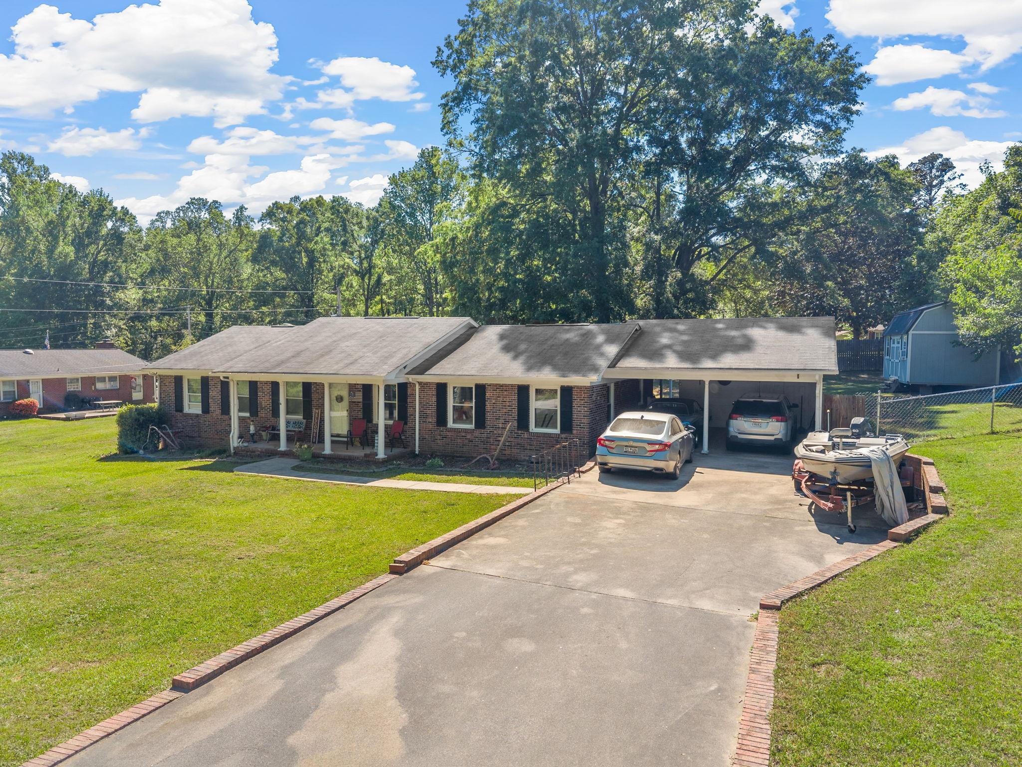 118 Brookside Drive Union, SC 29379 - Photo 3 of 42