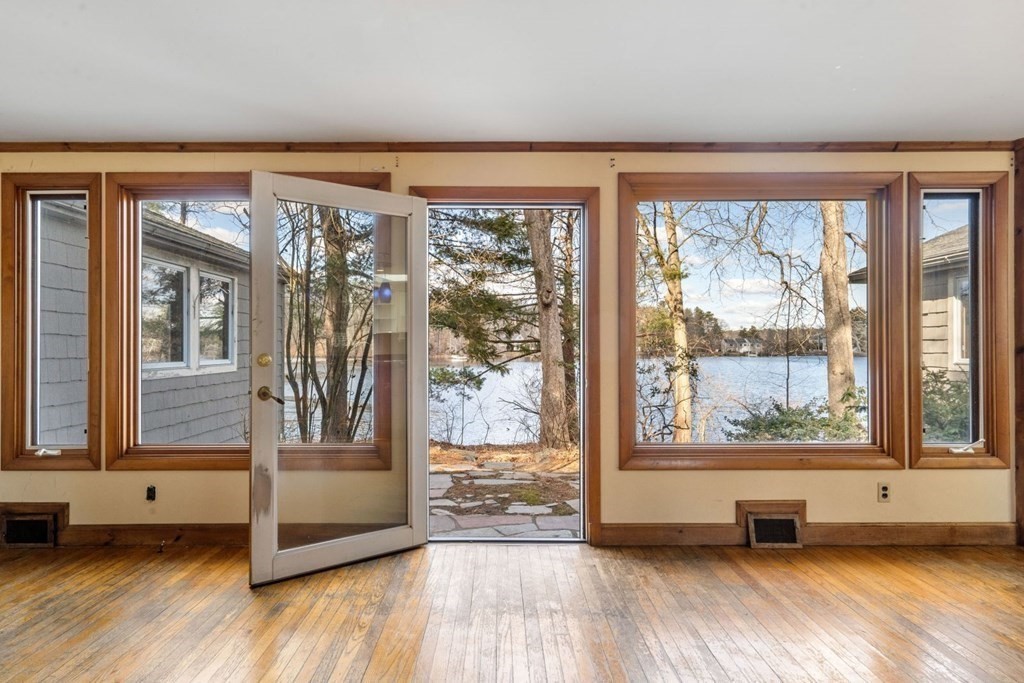 43 College Road Wellesley, MA 02482 - Photo 4 of 22 Gallery Image 4