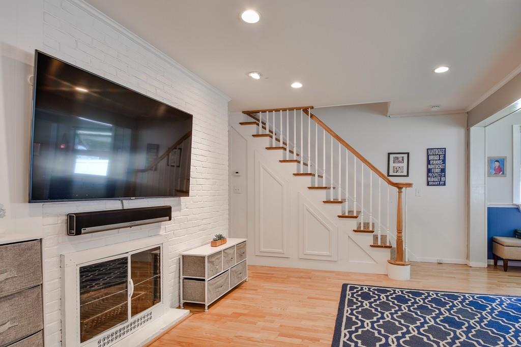 17 Hardwick Road Natick, MA 01760 - Photo 15 of 22 Gallery Image 15