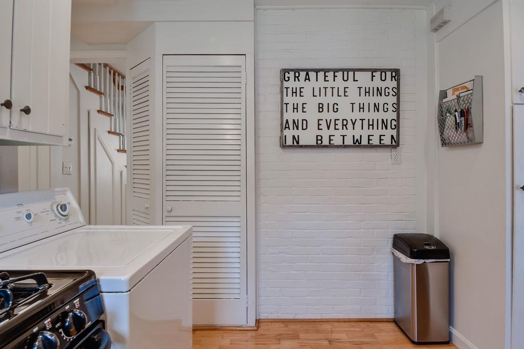 17 Hardwick Road Natick, MA 01760 - Photo 5 of 22 Gallery Image 5