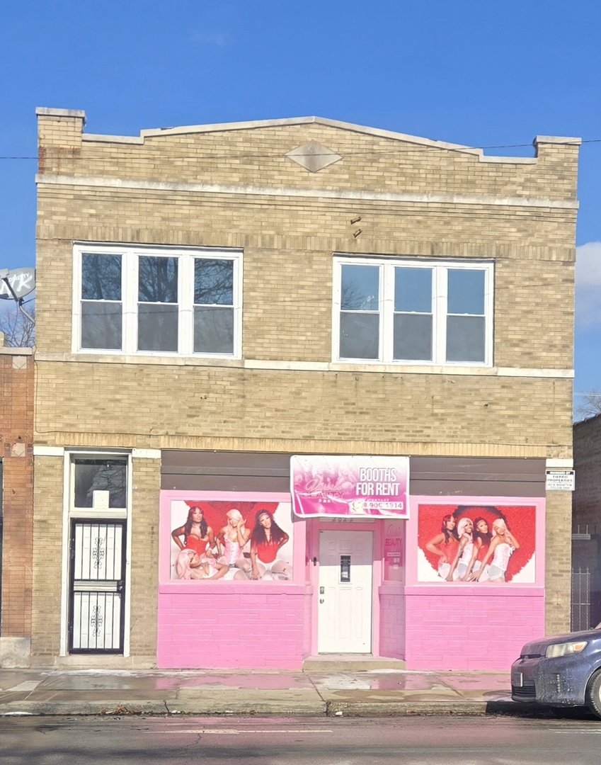 a front view of a building