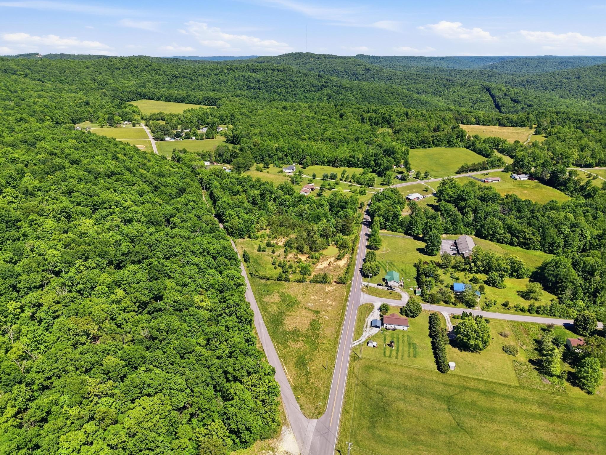 6 Falling Water Road Cookeville, TN 38506 - Photo 8 of 10