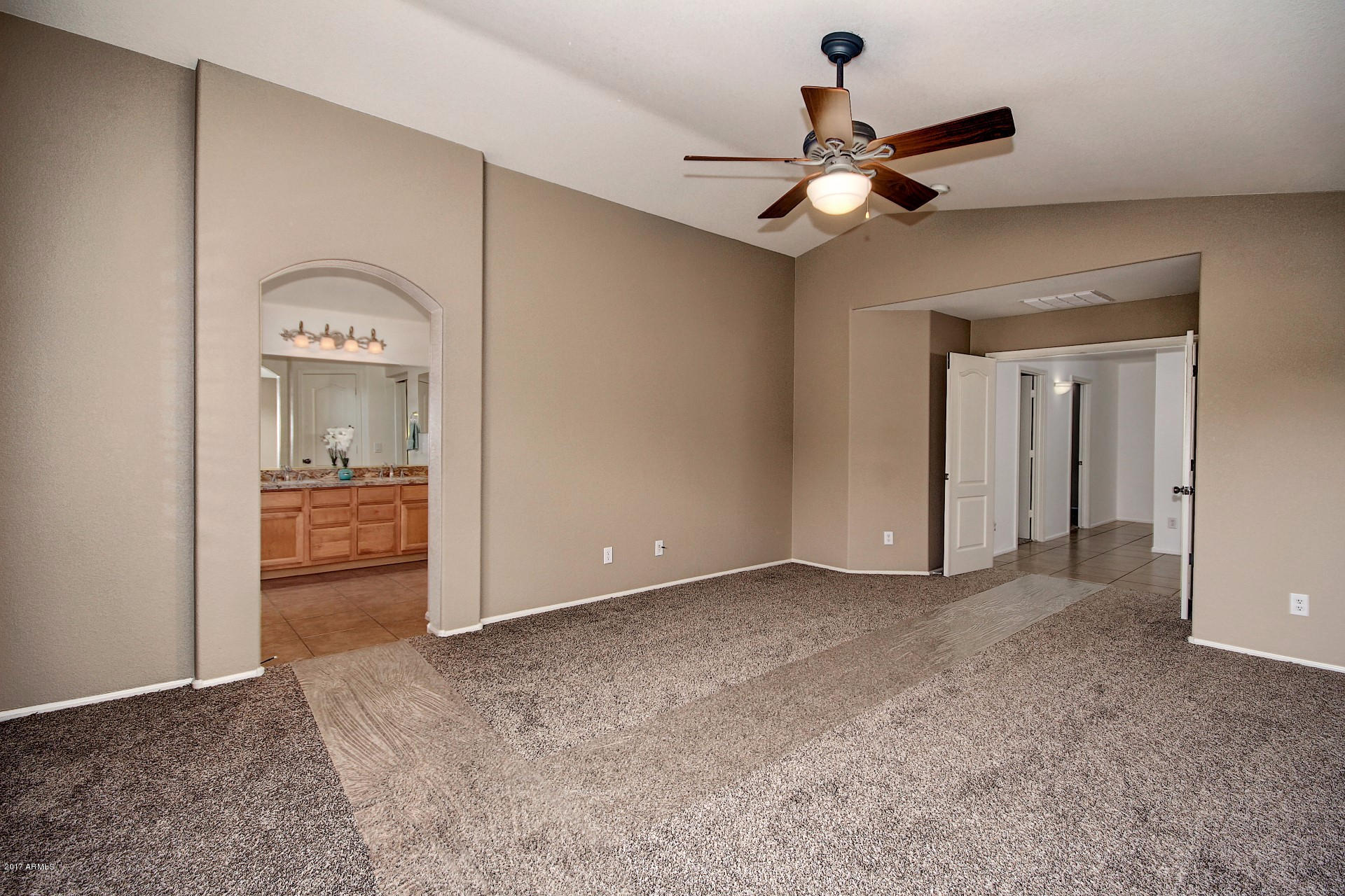 28814 North Nobel Road Phoenix, AZ 85085 - Photo 8 of 46 Nobel (26)