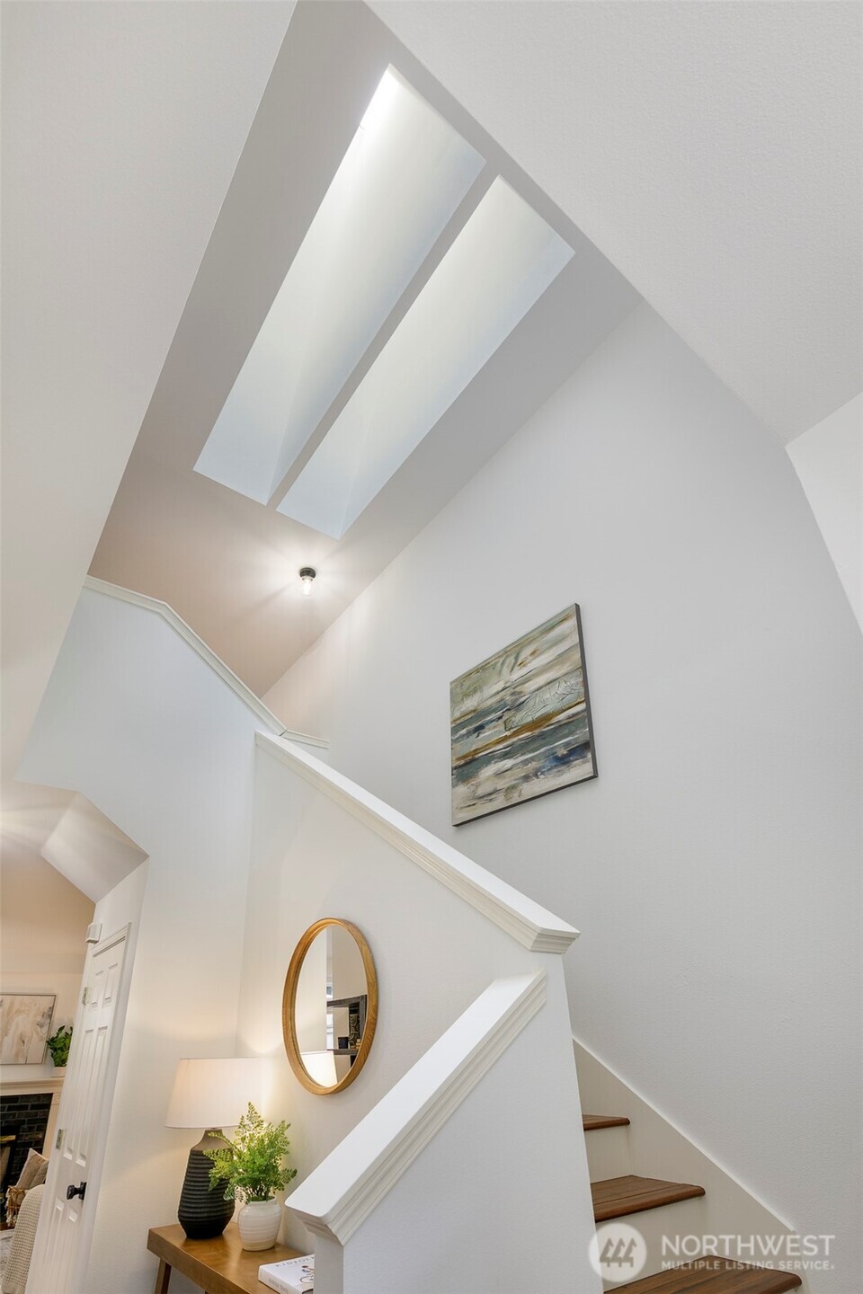 8828 238th Street Southwest, Unit C3 Edmonds, WA 98026 - Photo 4 of 29 a view of a hallway with entryway