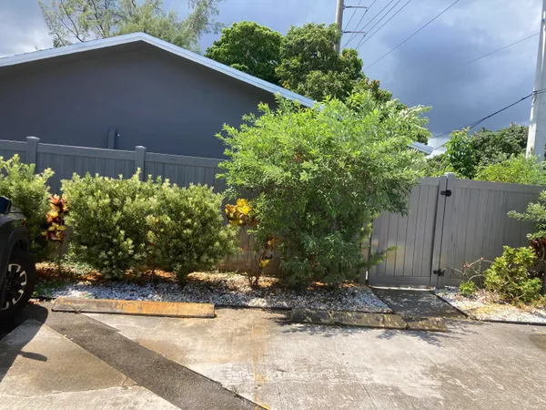 $1,350 | 1175 Northeast 6th Avenue, Unit 12, Fort Lauderdale, FL 33304