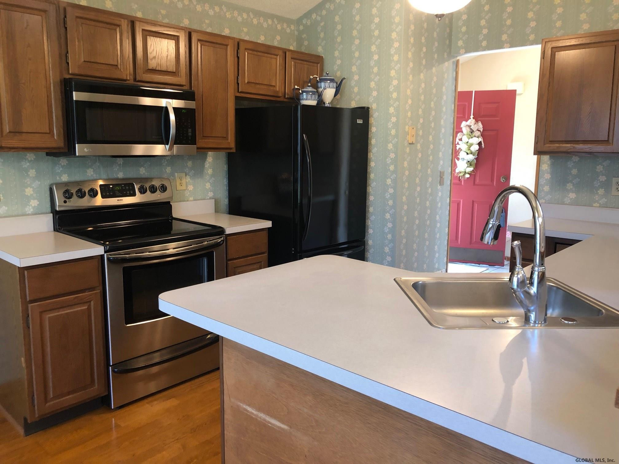 40 Rockefeller Boulevard Rensselaer, NY 12144 - Photo 20 of 42 Photo 20