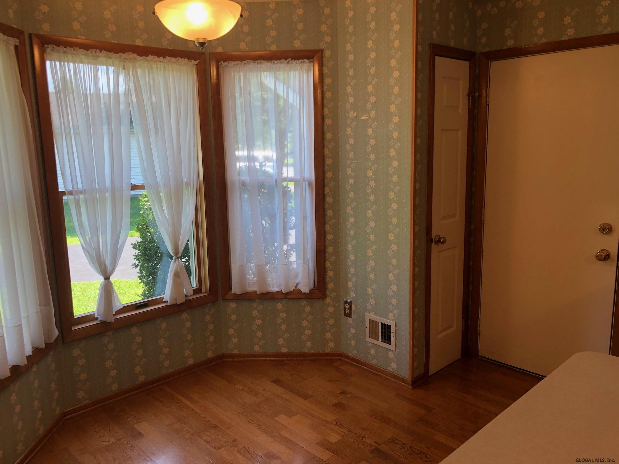 40 Rockefeller Boulevard Rensselaer, NY 12144 - Photo 21 of 42 Photo 21