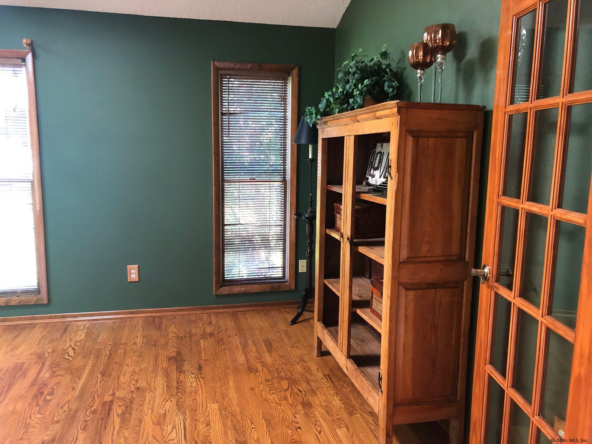 40 Rockefeller Boulevard Rensselaer, NY 12144 - Photo 26 of 42 Photo 26