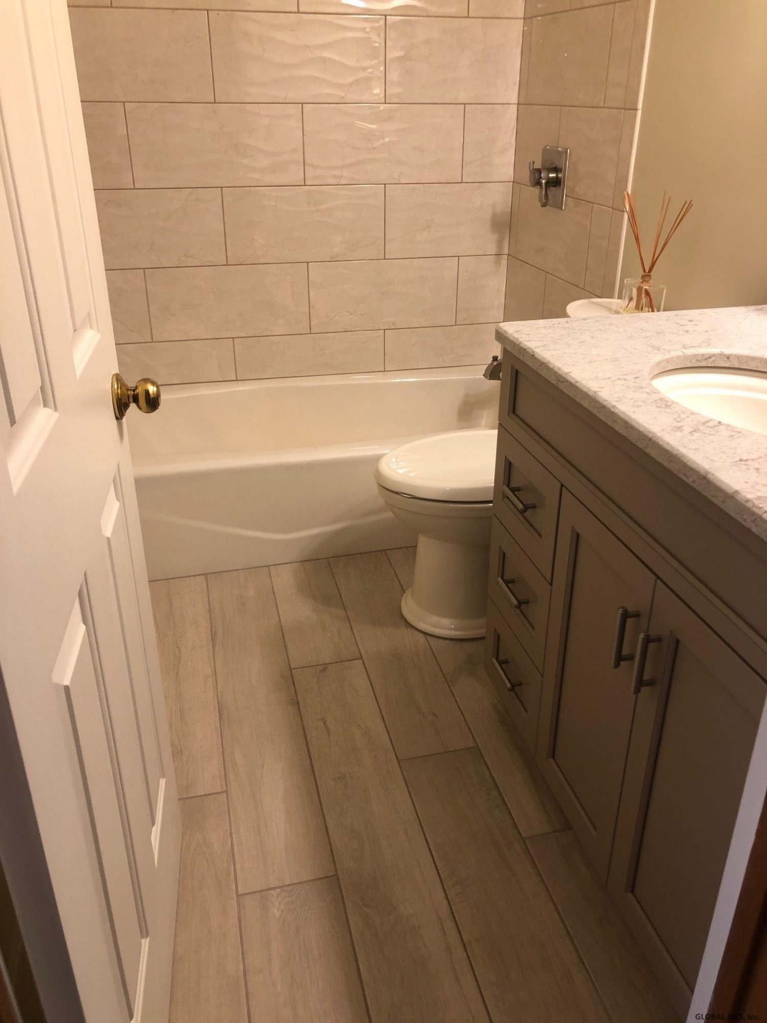 40 Rockefeller Boulevard Rensselaer, NY 12144 - Photo 10 of 42 Photo 10