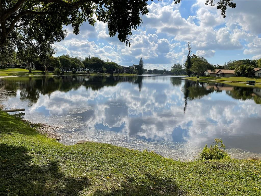 3660 Inverrary Drive, Unit 2F Lauderhill, FL 33319 - Photo 20 of 35 Photo 20