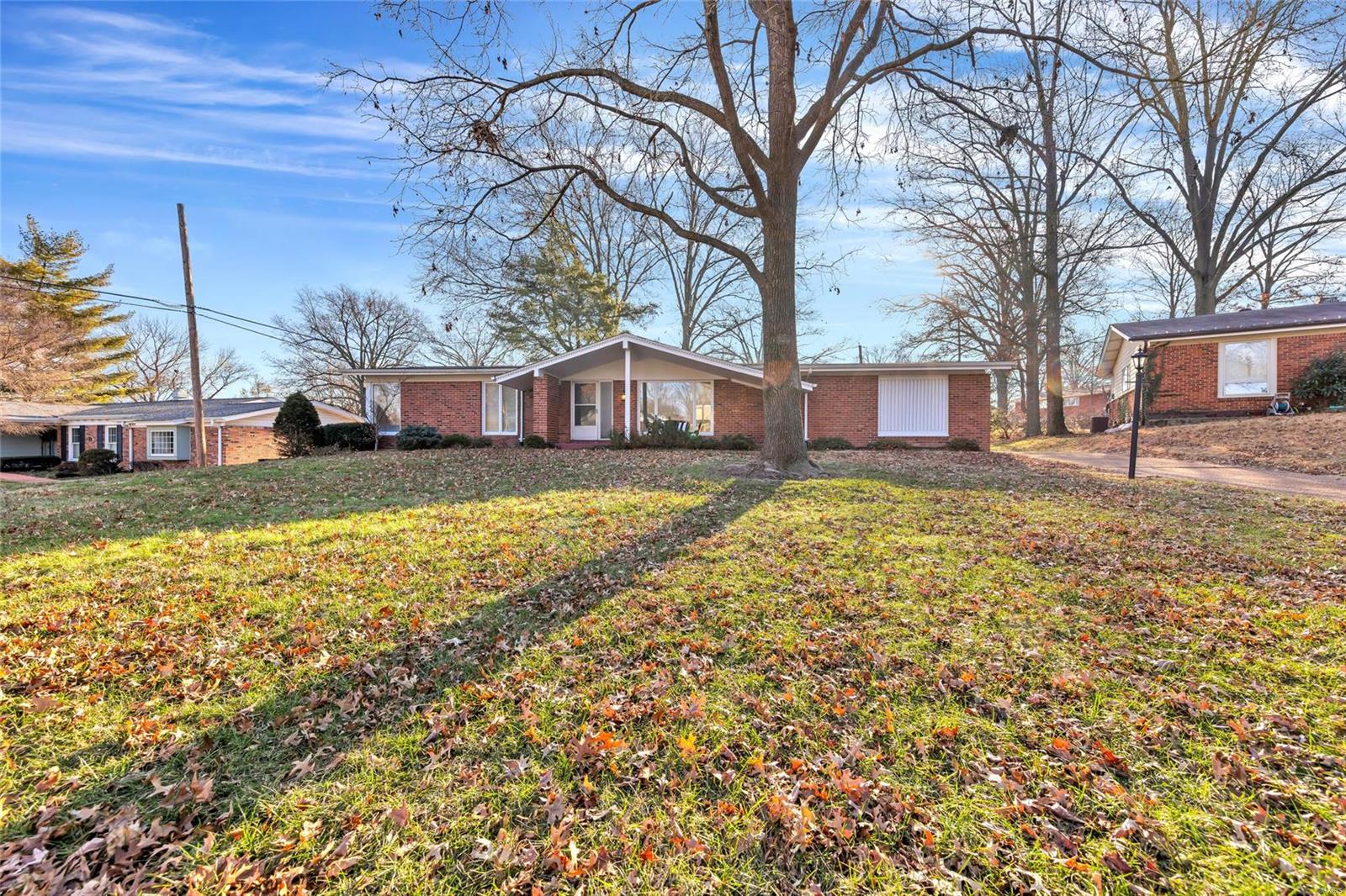 827 Woodruff Drive Ballwin, MO 63011 - Photo 5 of 29