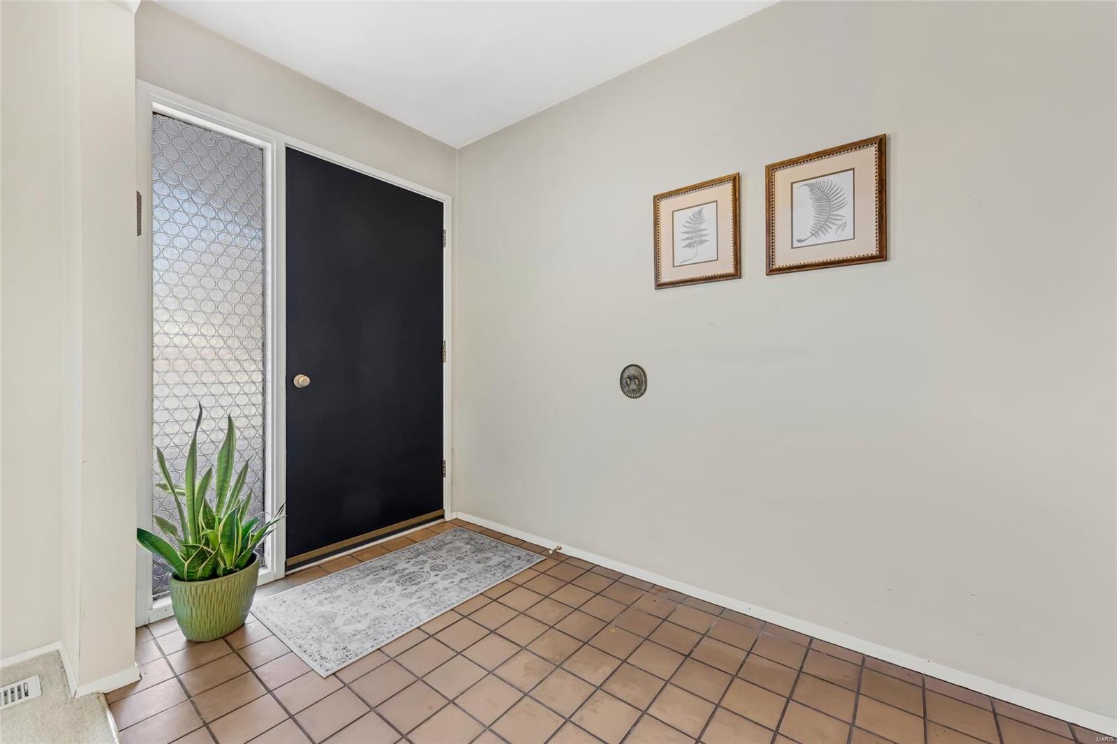 827 Woodruff Drive Ballwin, MO 63011 - Photo 8 of 29