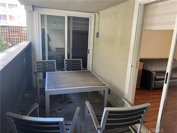 $3,295 | 265 North Oakland Avenue, Unit 7, Pasadena, CA 91101