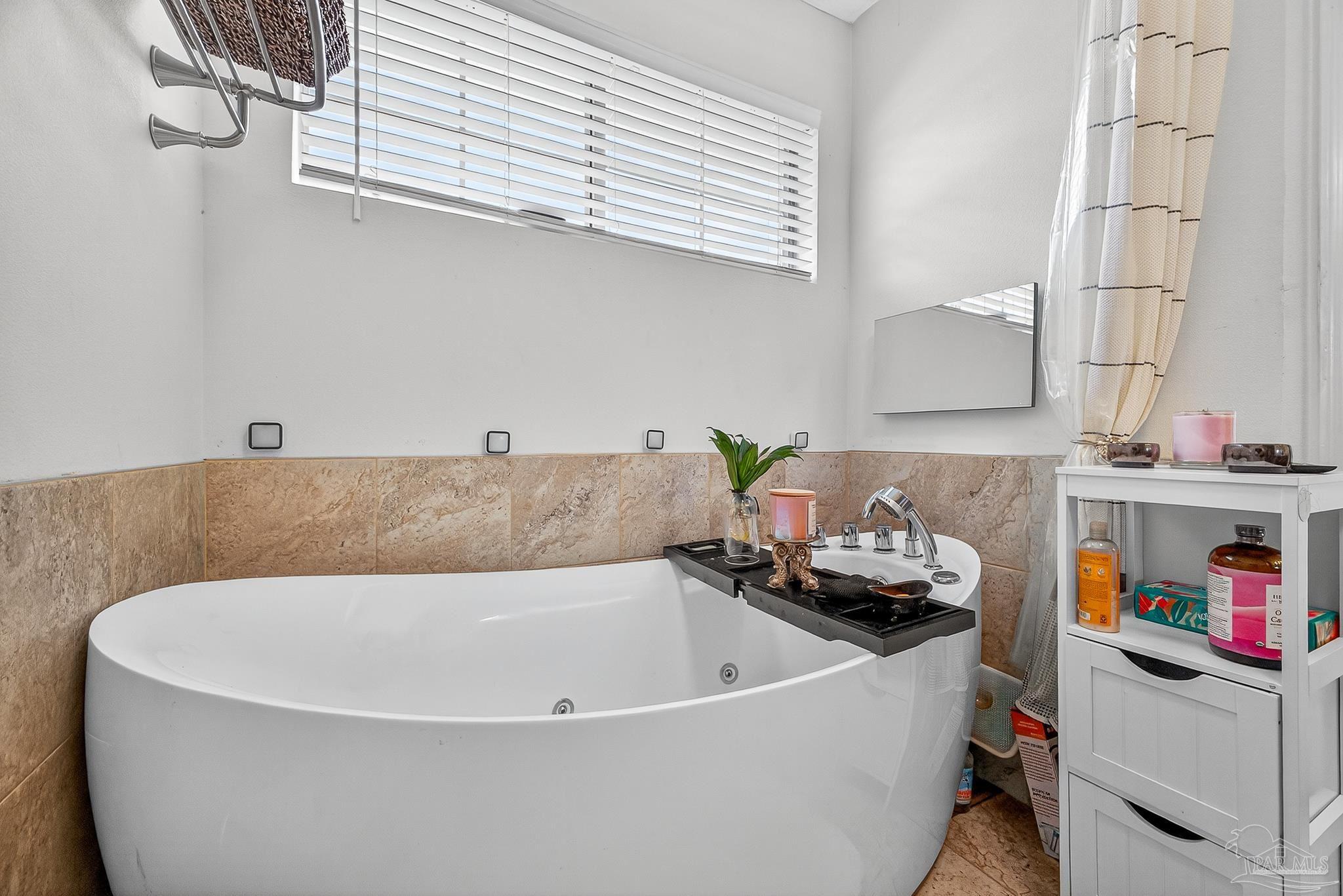 10051 Bristol Park Road Cantonment, FL 32533 - Photo 14 of 60