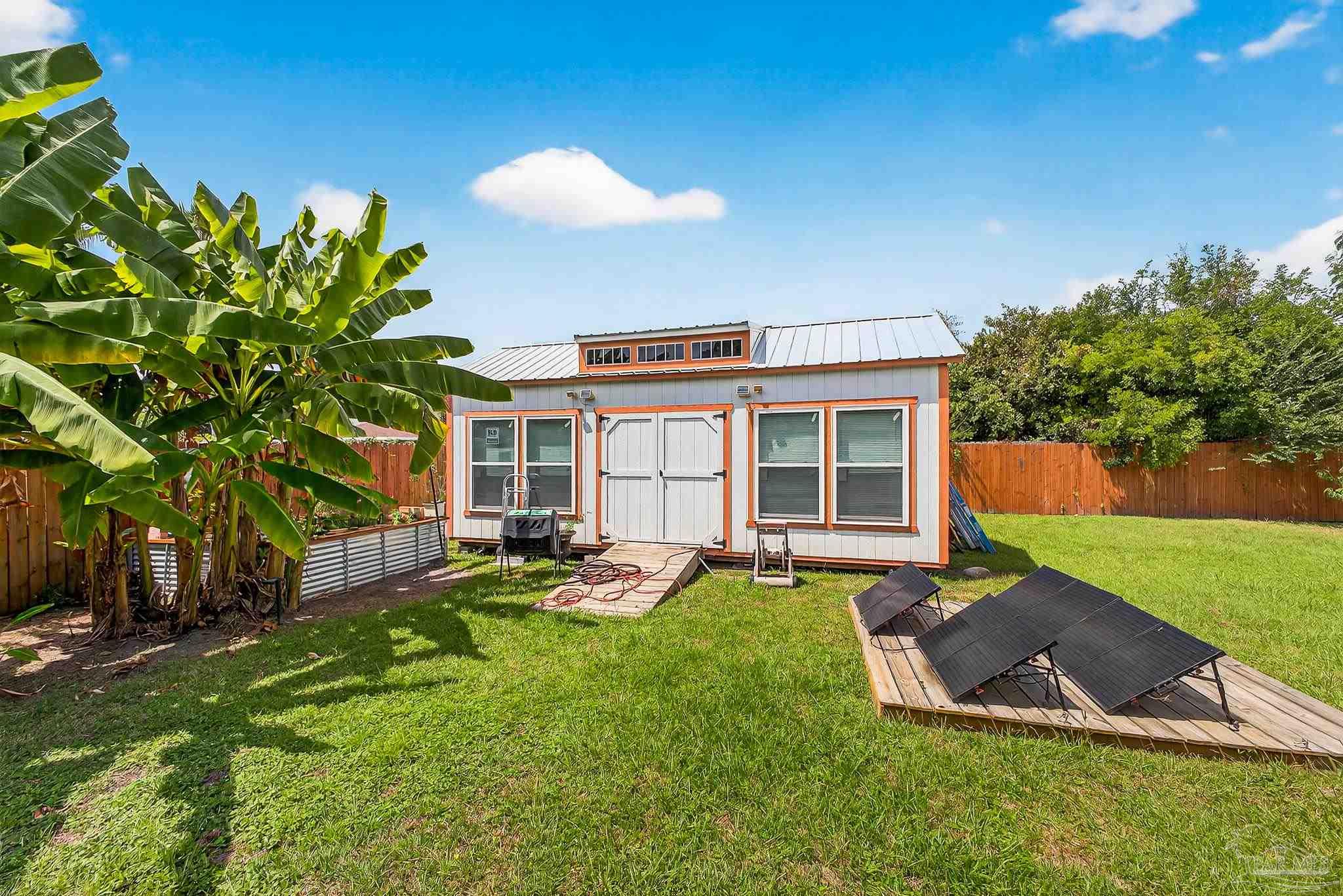 10051 Bristol Park Road Cantonment, FL 32533 - Photo 6 of 59