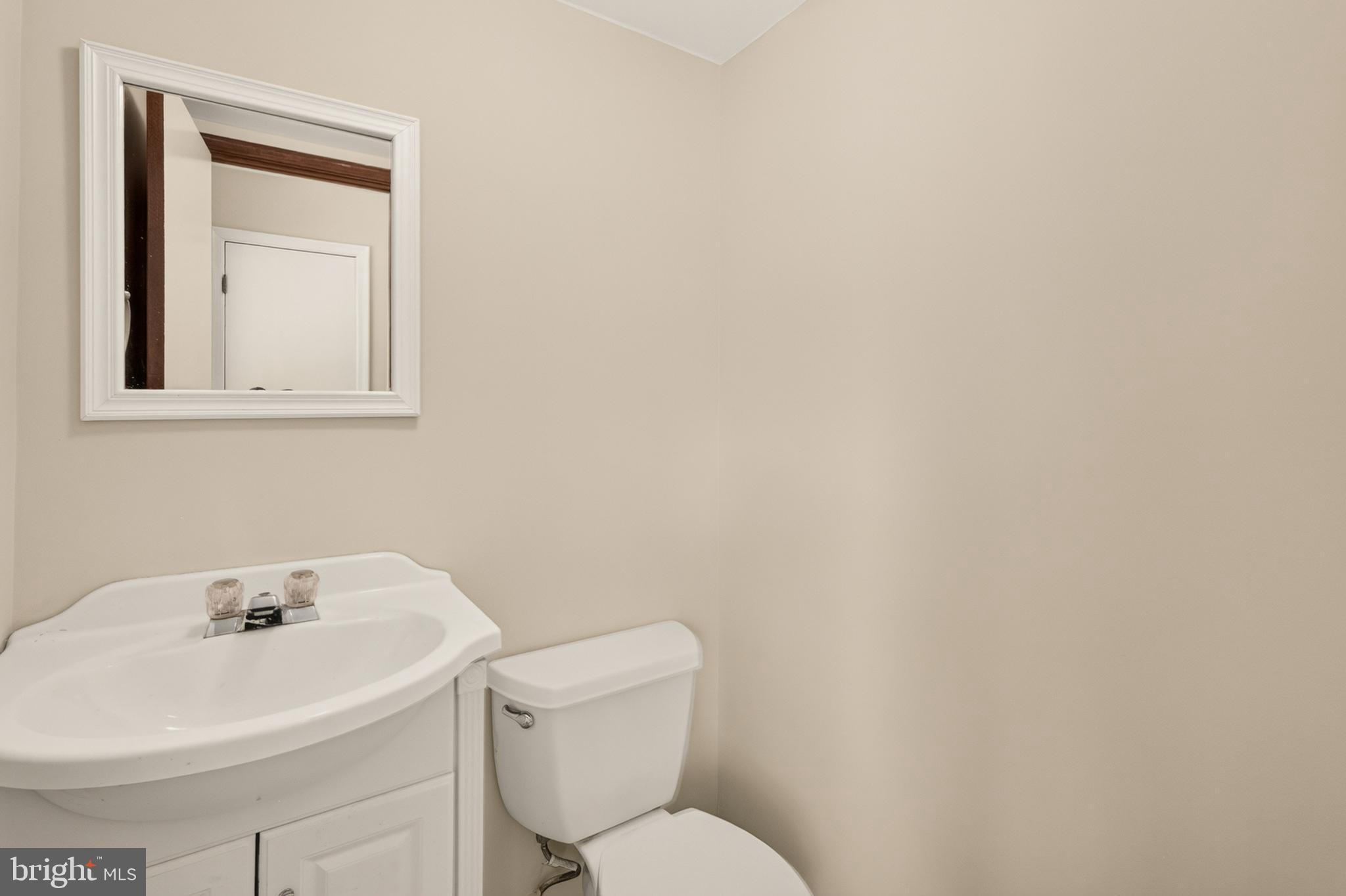 13008 Sturbridge Road Woodbridge, VA 22192 - Photo 31 of 80 Gallery Image 31