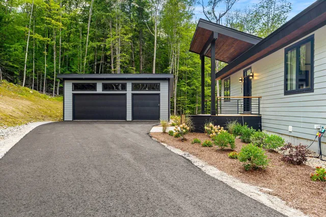 $1,349,999 | 162 Pond Road, Campton, NH 03223