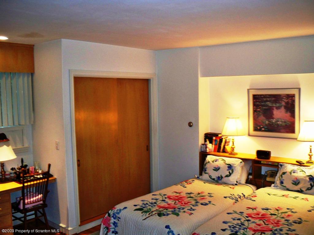 601 Glenburn Road Clarks Summit, PA 18411 - Photo 13 of 29 Gallery Image 13