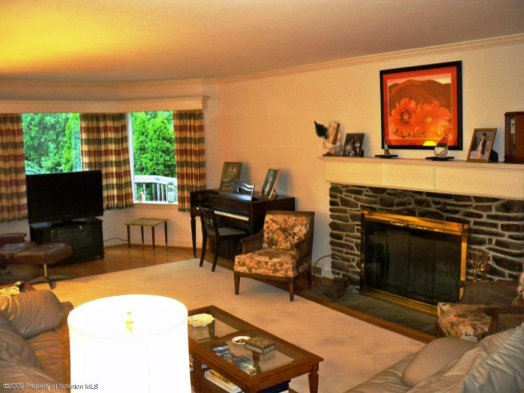 601 Glenburn Road Clarks Summit, PA 18411 - Photo 3 of 29 Gallery Image 3