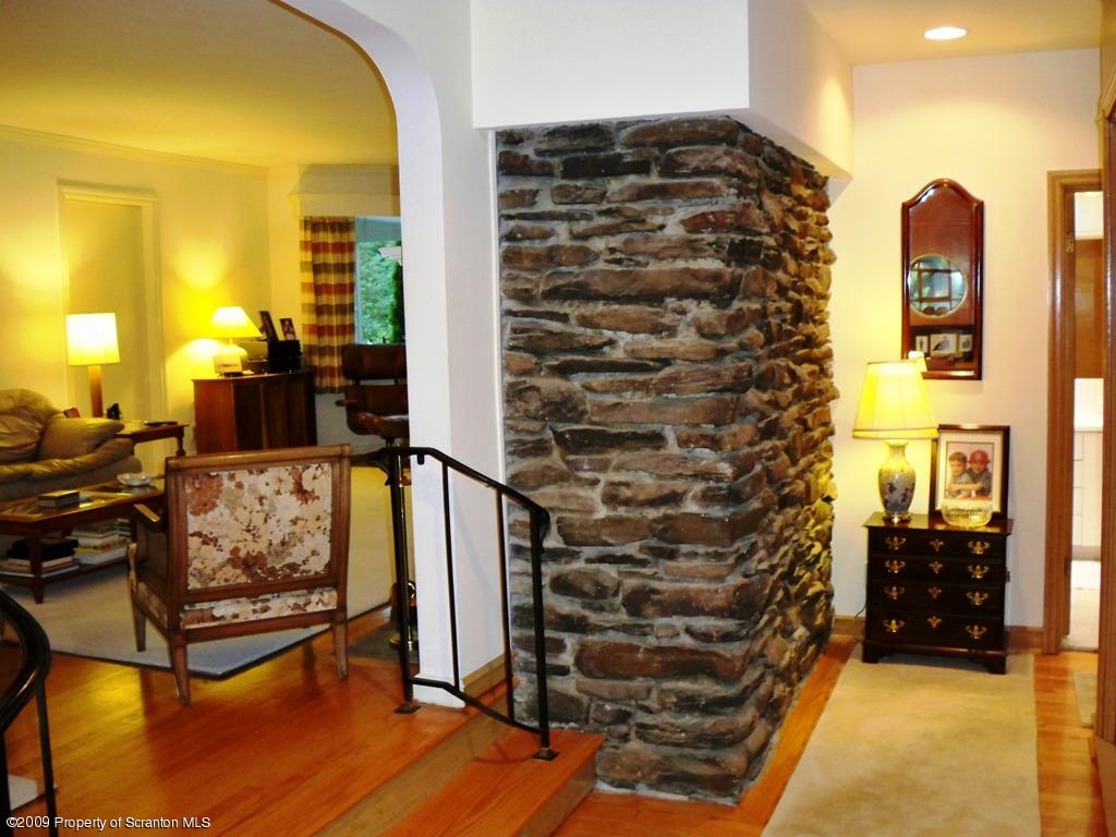 601 Glenburn Road Clarks Summit, PA 18411 - Photo 5 of 29 Gallery Image 5