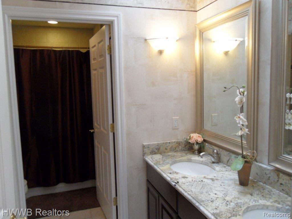62667 Mt Vernon Road Washington, MI 48094 - Photo 21 of 25 19-Bathroom