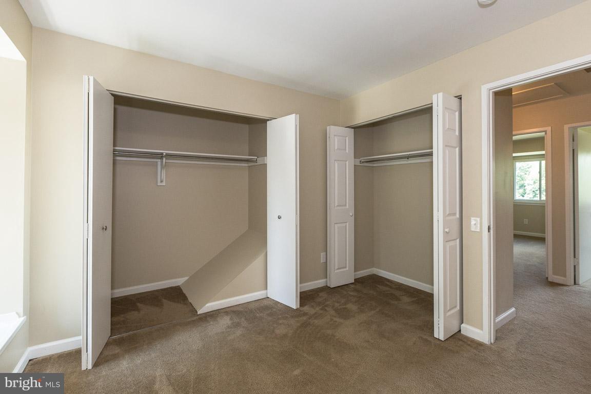 19551 Transhire Road Gaithersburg, MD 20886 - Photo 20 of 30 Master Bedroom has two closets! - view 4