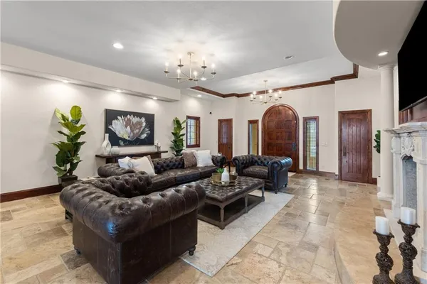 $1,900,000 | 2343 North 600 Road, Edgerton, KS 66021