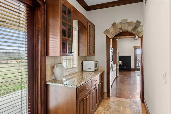 $1,900,000 | 2343 North 600 Road, Edgerton, KS 66021