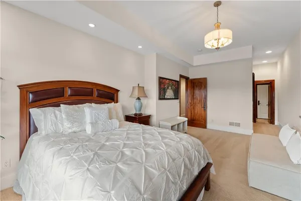 $1,900,000 | 2343 North 600 Road, Edgerton, KS 66021