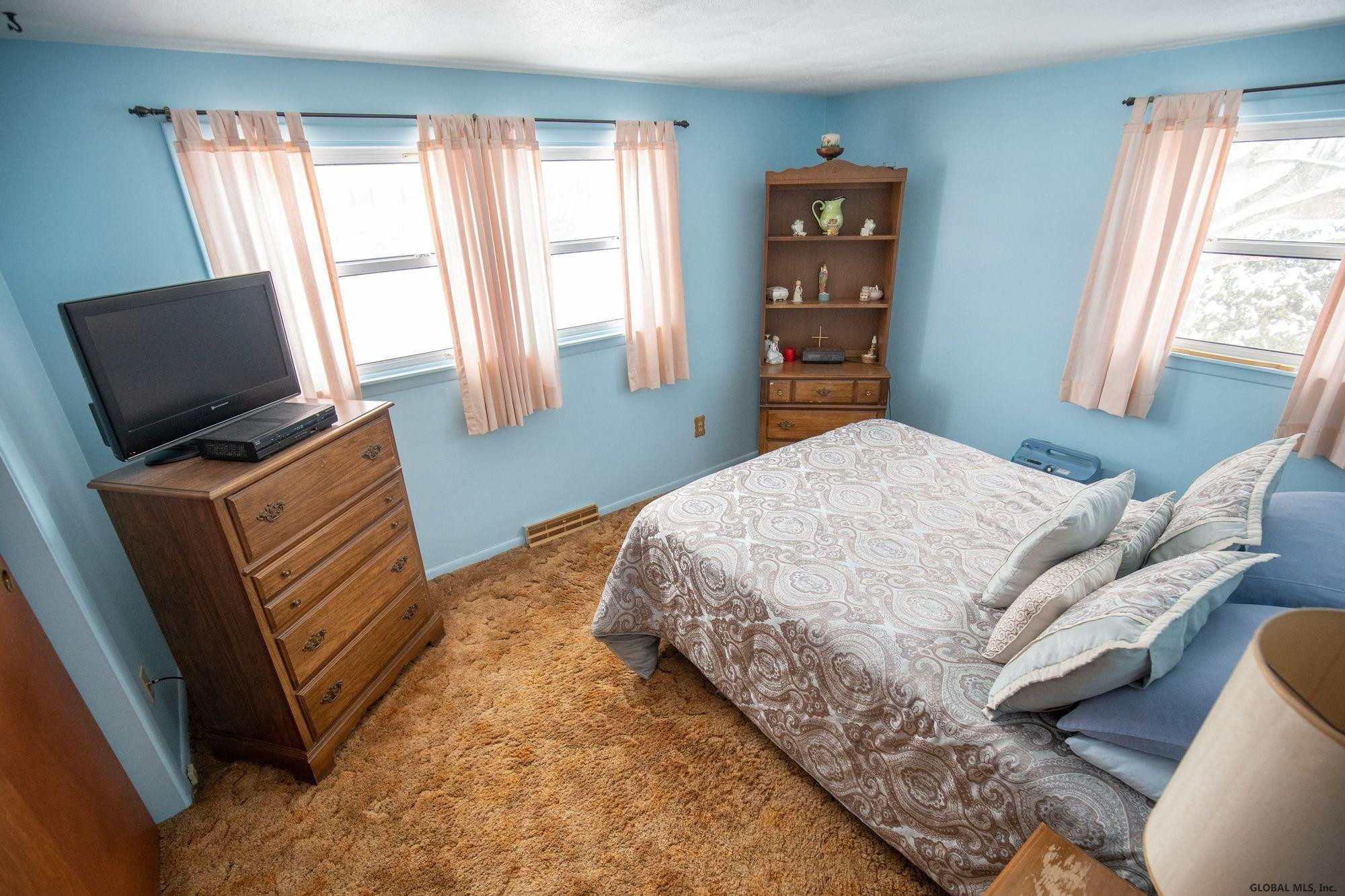 15 Fieldview Road Queensbury, NY 12804 - Photo 11 of 24 Photo 11