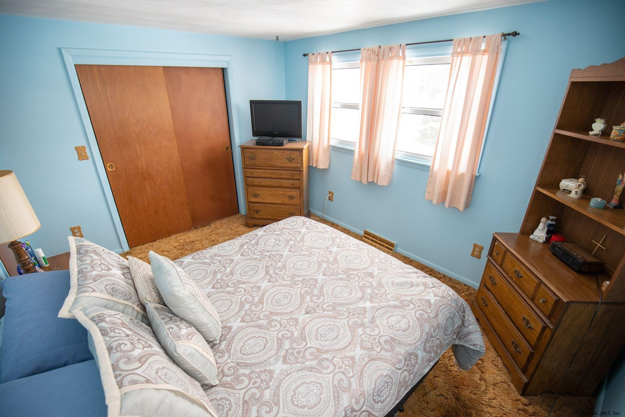 15 Fieldview Road Queensbury, NY 12804 - Photo 12 of 24 Photo 12
