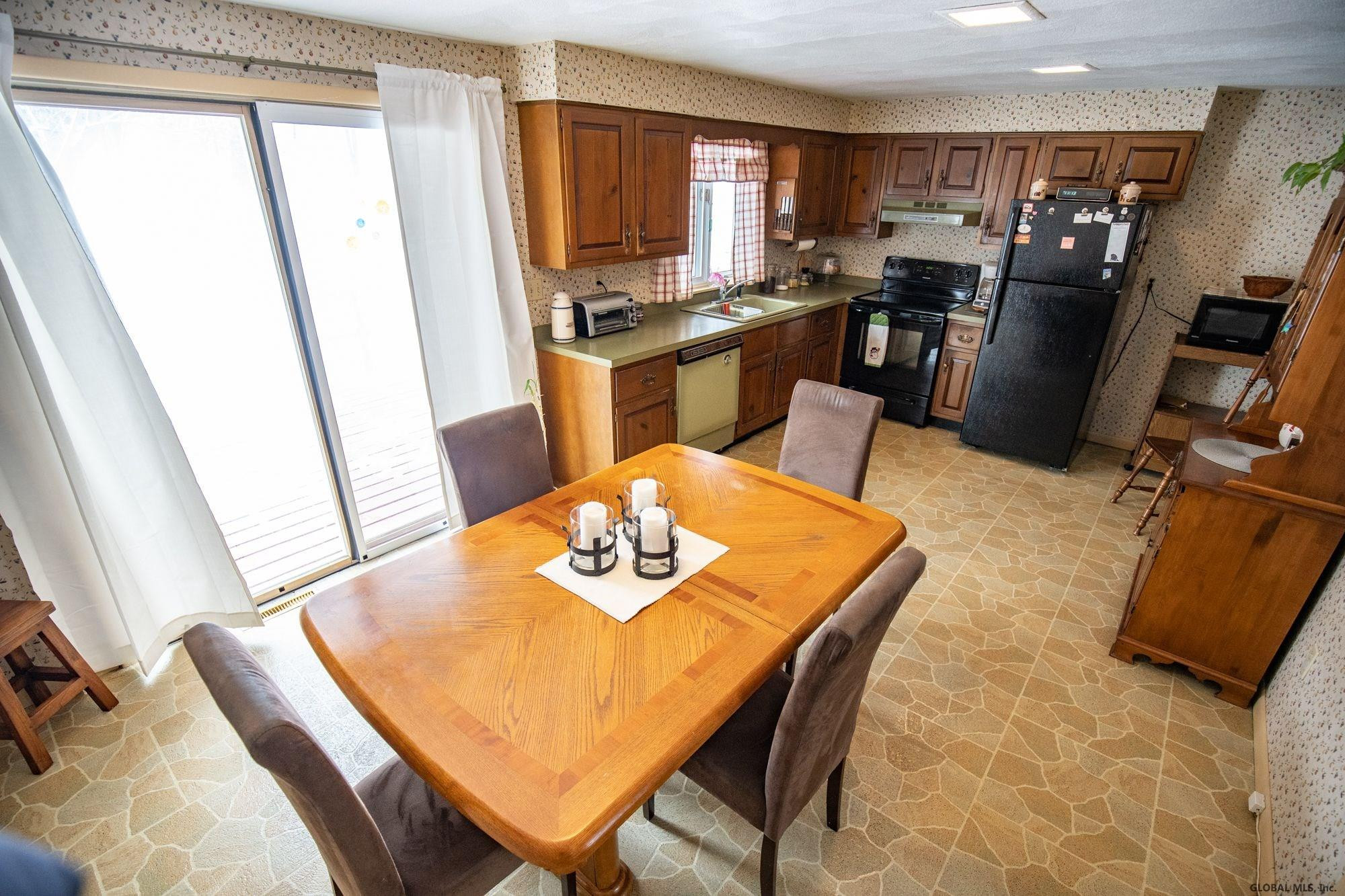 15 Fieldview Road Queensbury, NY 12804 - Photo 7 of 24 Photo 7