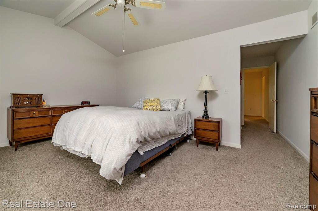 2126 London Bridge Drive Rochester Hills, MI 48307 - Photo 13 of 27