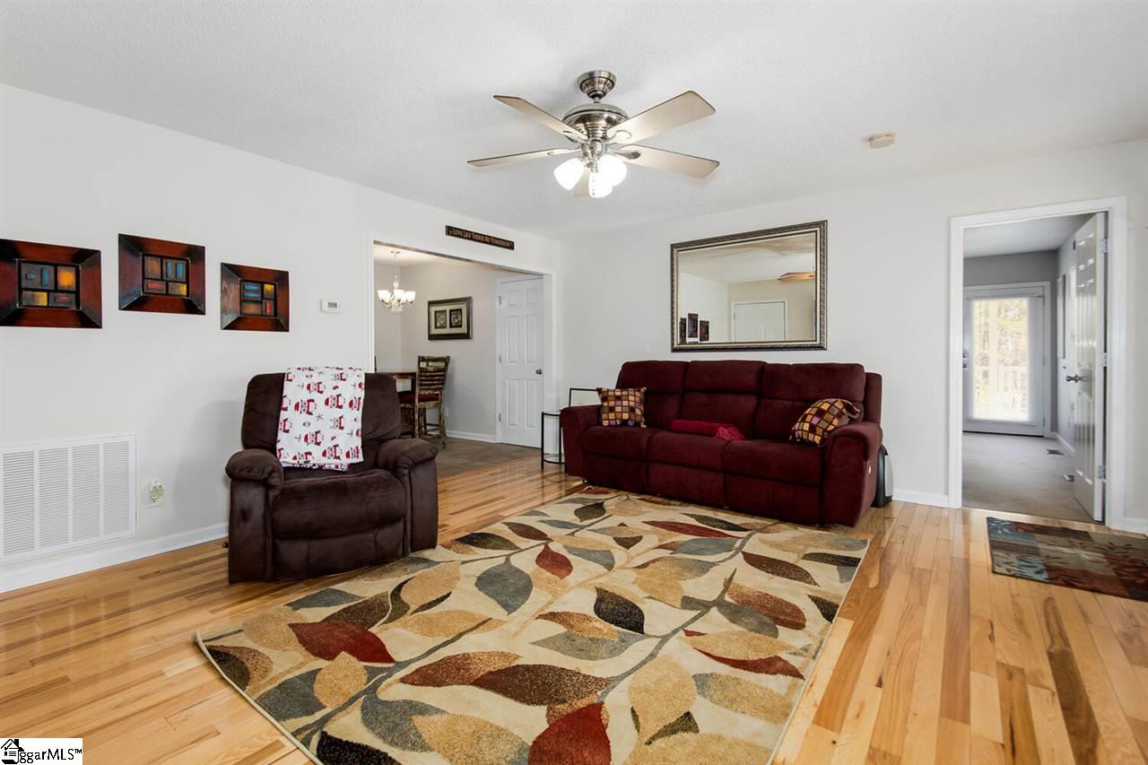 190 Ossie Hayes Road Pickens, SC 29671 - Photo 14 of 30