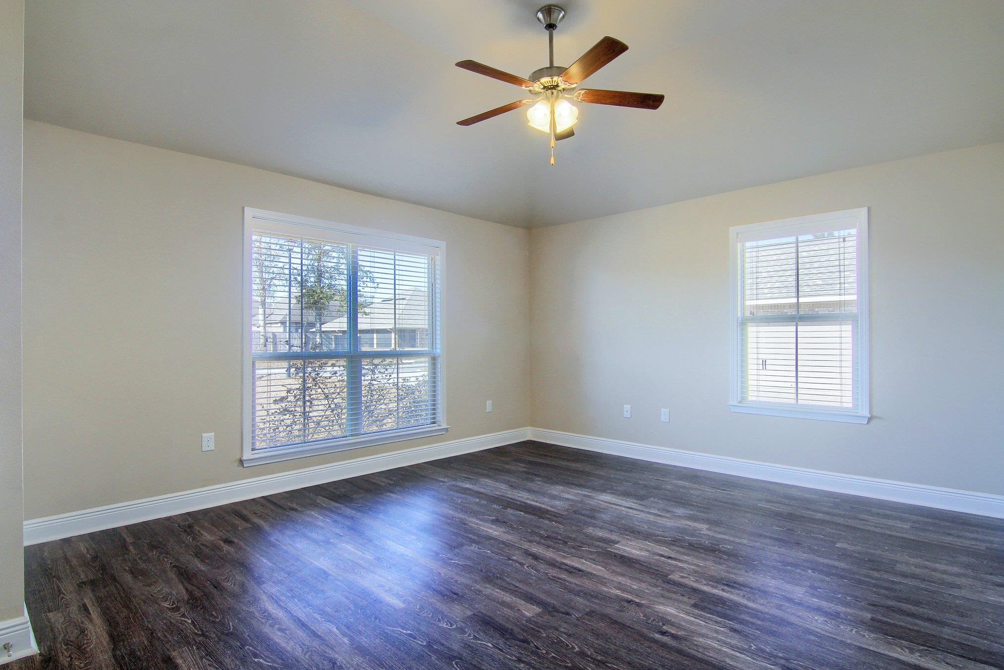 564 Sheffield Avenue Foley, AL 36535 - Photo 5 of 29 Office/Den
