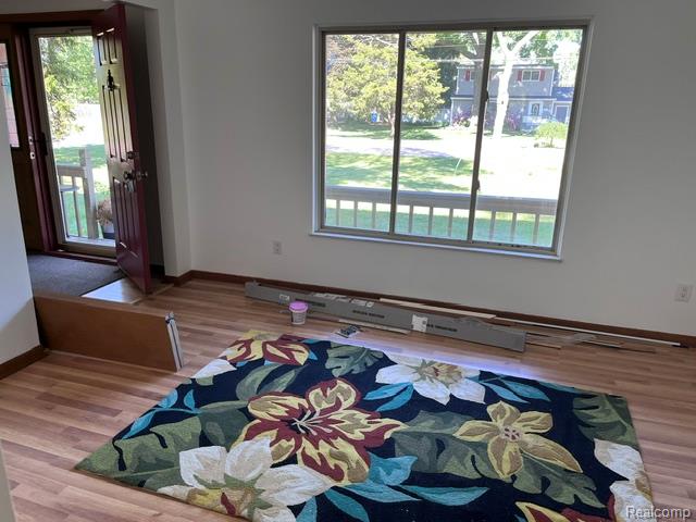 759 Geneva Road Waterford, MI 48328 - Photo 4 of 5