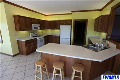 11019 Trentman Road Fort Wayne, IN 46816 - Photo 9 of 25