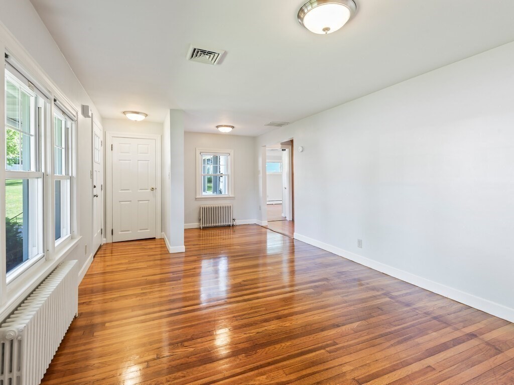 76 Robillard Street Gardner, MA 01440 - Photo 5 of 38