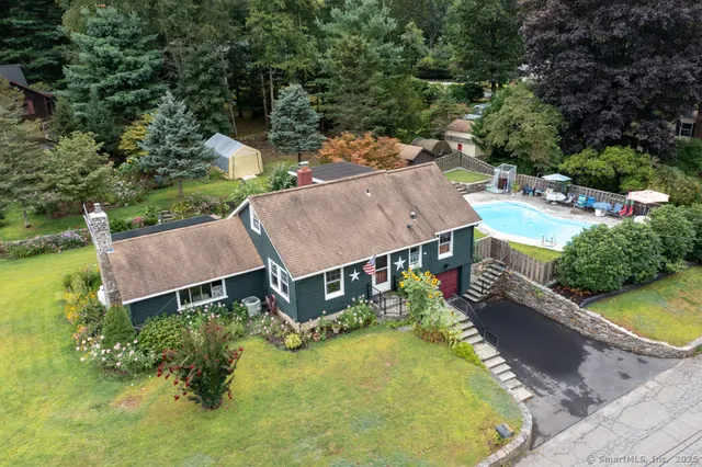 $419,900 | 46 Hemlock Drive, Deep River, CT 06417